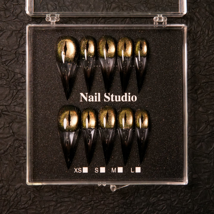 Stiletto Press-On Nail Set mit Metallic-Finish