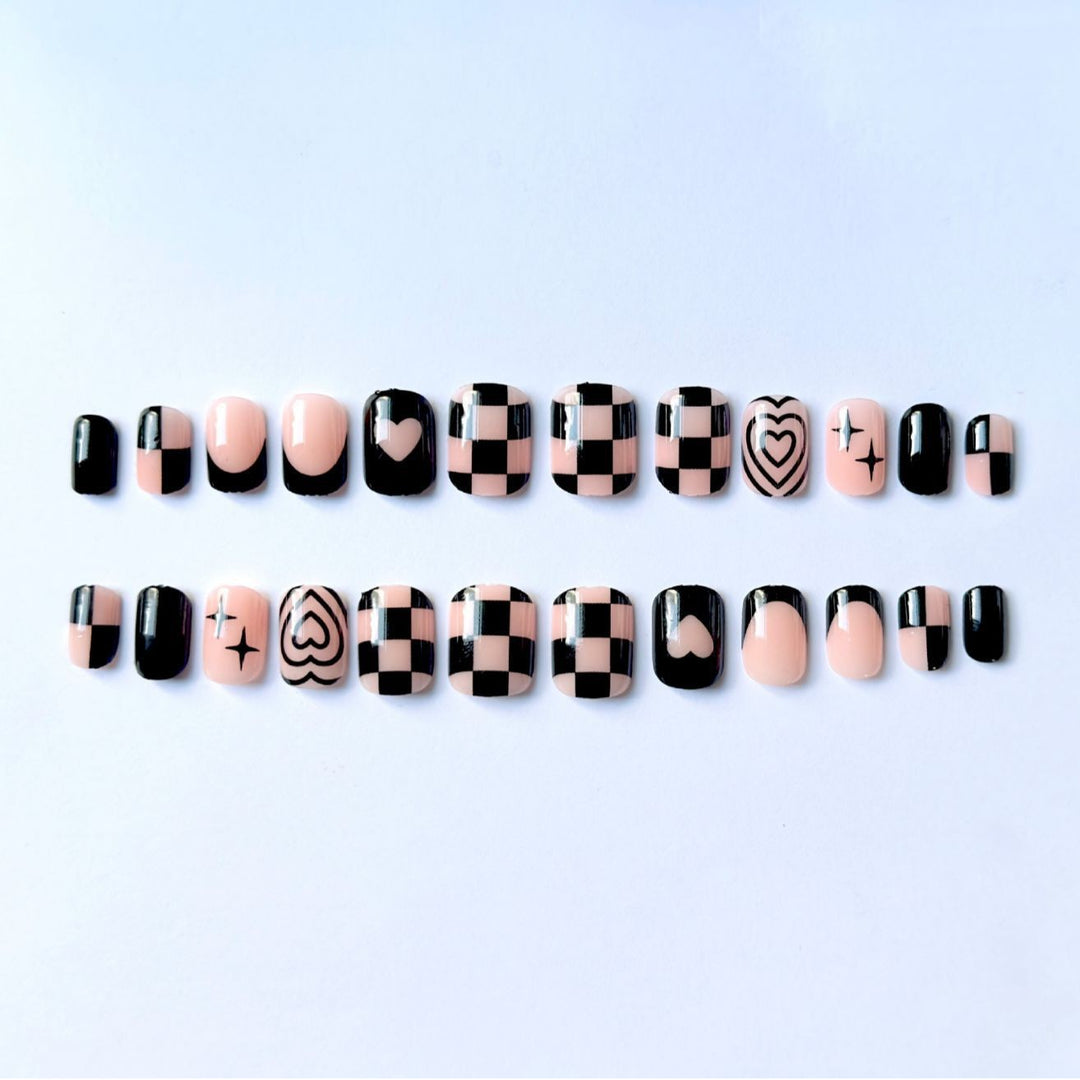 Künstlerisches Nagelkunstset