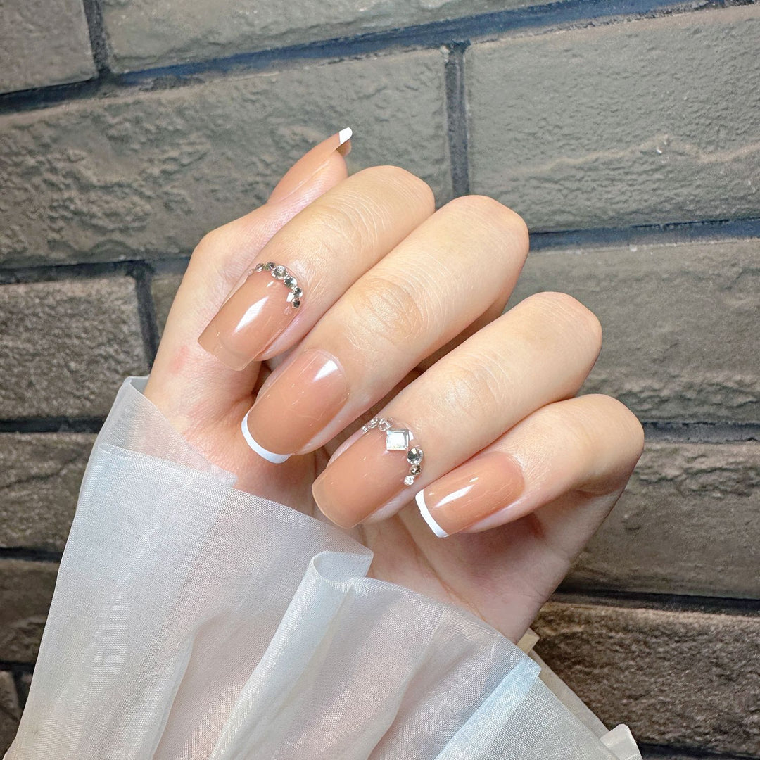 Elegante Nagelkunst Karnz