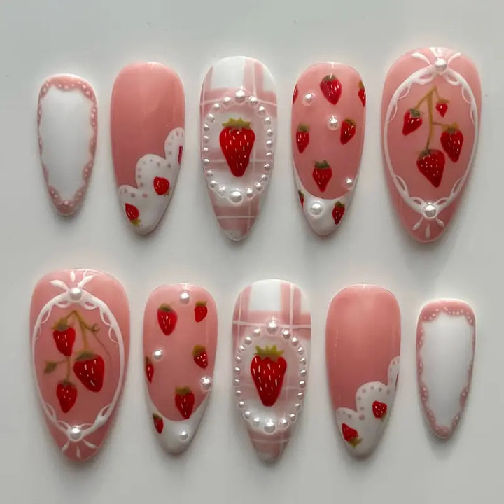 Künstlerisches Nageldesign Karnz