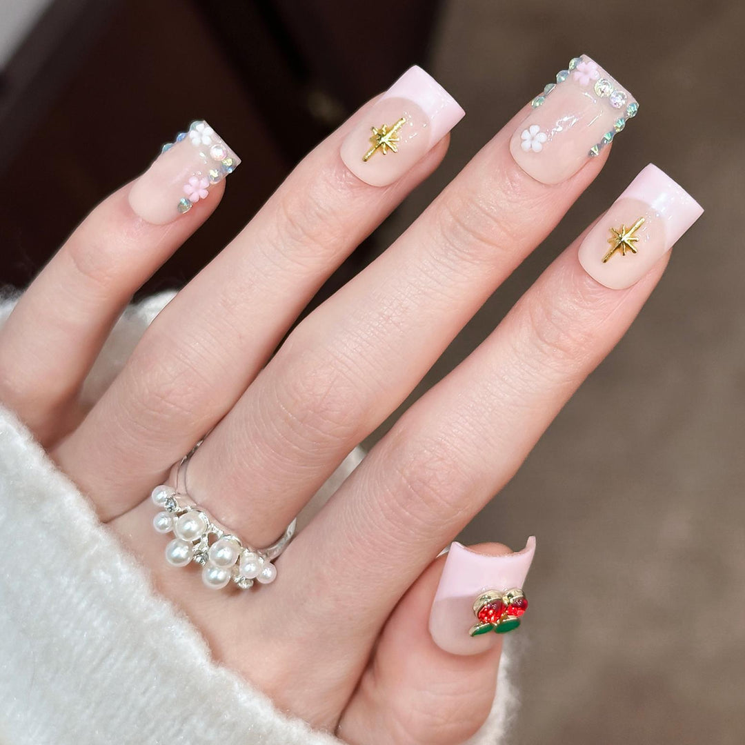 Dekoratives florales und mit Edelsteinen akzentuiertes Press-On-Nagelkunstset