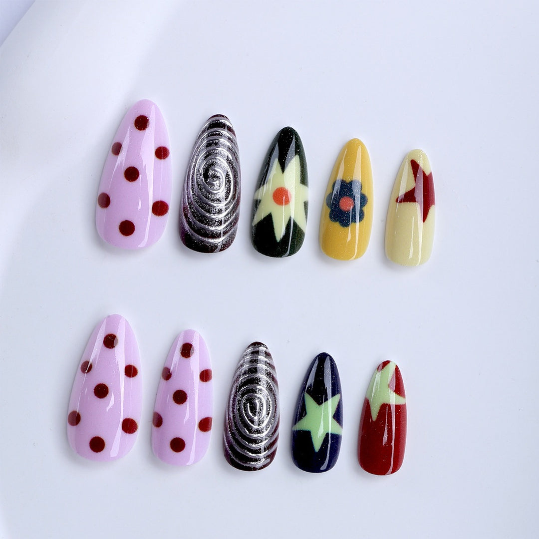 Kreative Nagelkunst Karnz