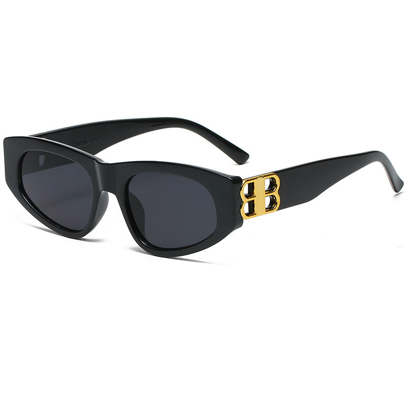 Damen Designer-Sonnenbrille mit luxuriösen Rahmenakzenten Karnz