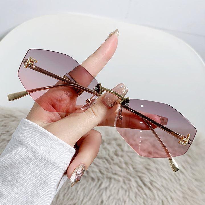 Damen Designer-Sonnenbrille mit innovativem sechseckigem Rahmen Karnz