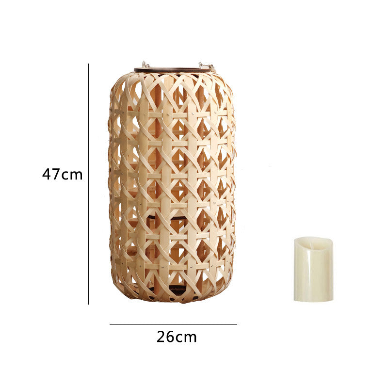 Elegante Laterne aus handgewebtem Naturmaterial Karnz