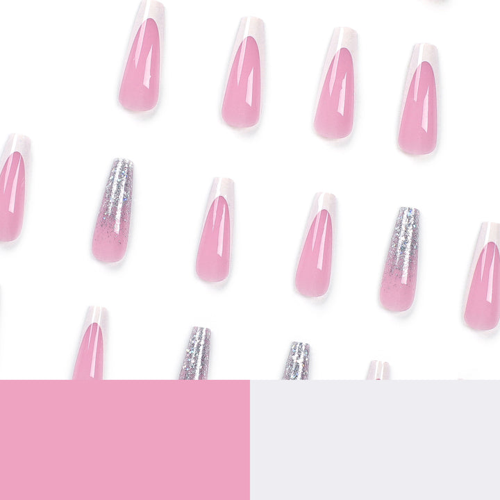 Elegante und Glitzernde Nagelkunst Karnz