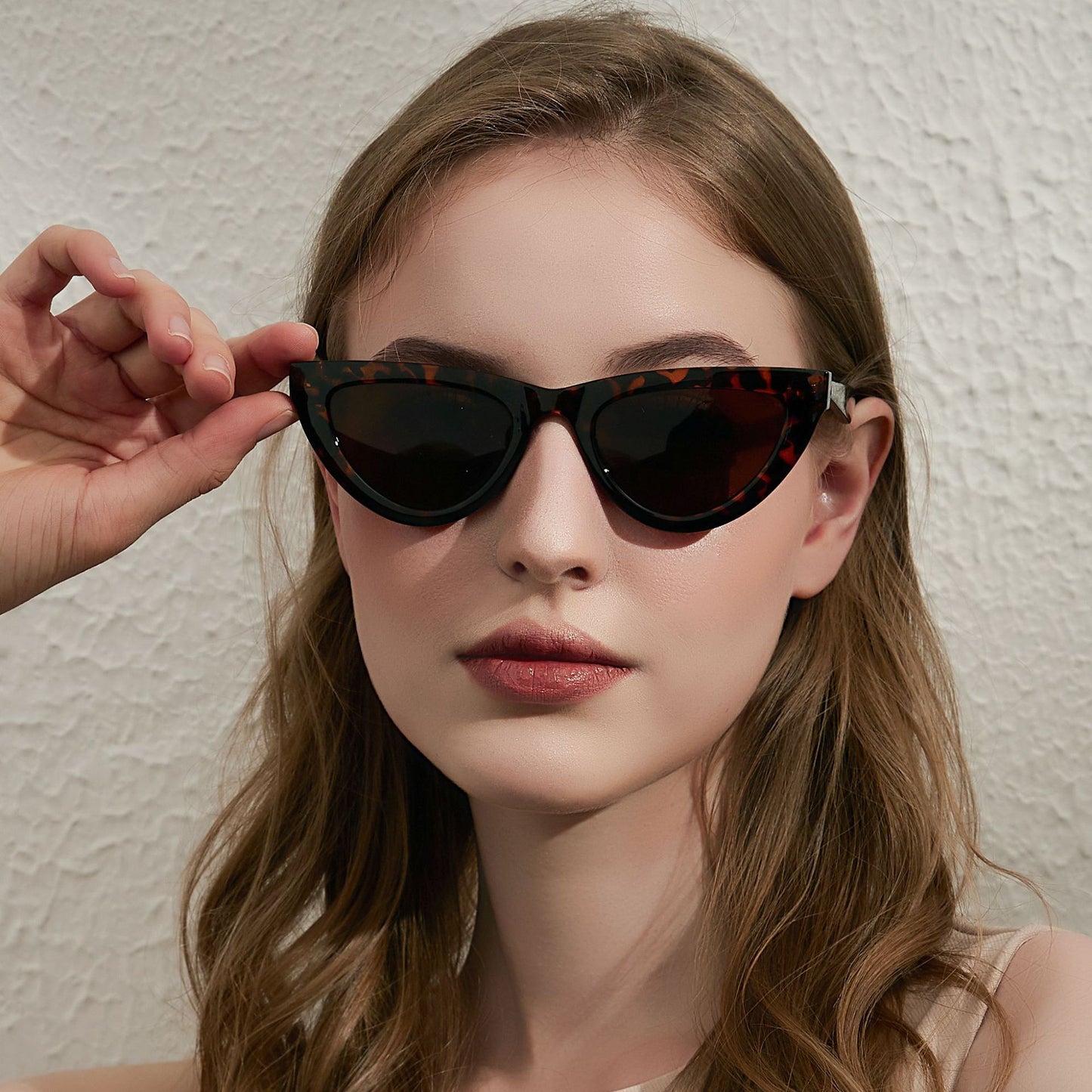 Damen Cat-Eye Sonnenbrille mit modernem und leichtem Rahmen Karnz