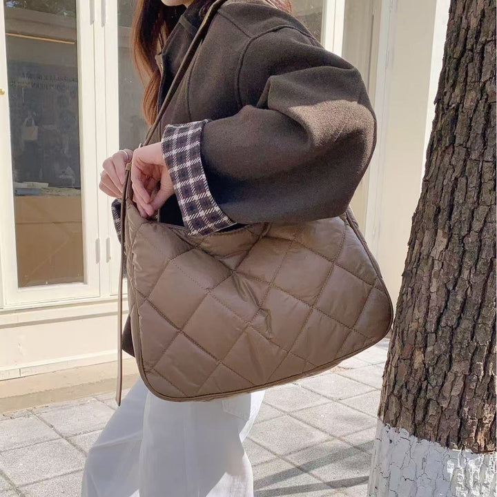 Gepolsterte Stepp-Schultertasche