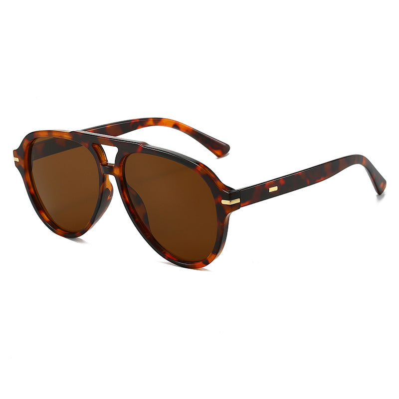 Damen modische Sonnenbrille mit schickem Tortoise-Rahmen Karnz