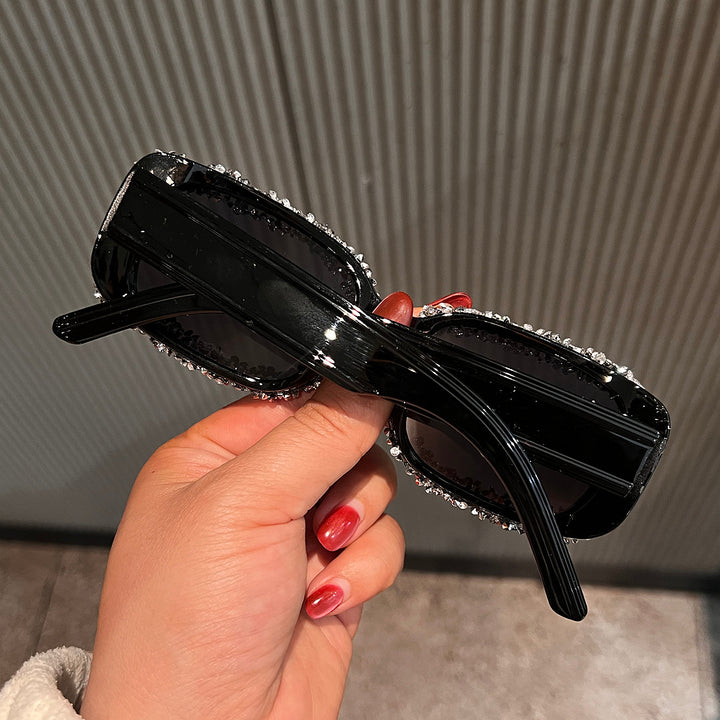 Damen Sonnenbrille mit luxuriösem Kristallrahmen Karnz
