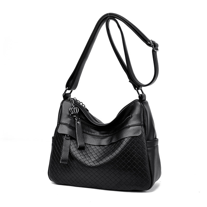 Texturierte gesteppte Schultertasche Karnz