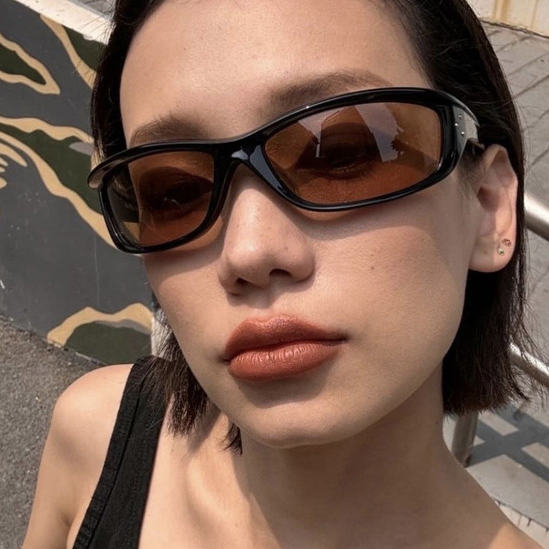 Damen Sportliche Sonnenbrille mit ergonomischem Rahmen und UV-Schutz Karnz