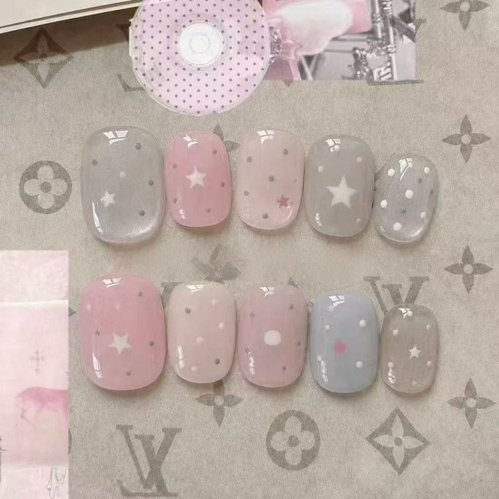 Elegantes Press-On-Nagelkunst-Set mit Schleife und Punkten Karnz