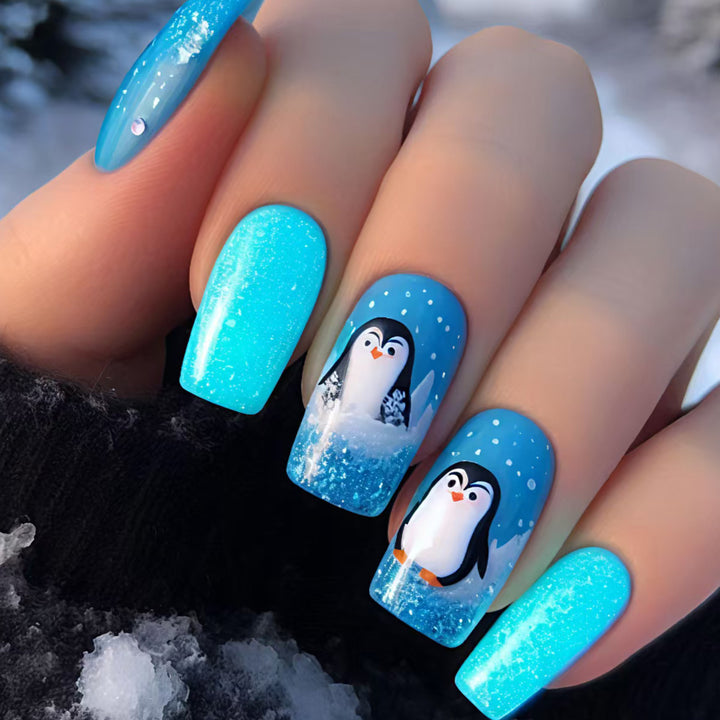Kunstnägel mit Winterlichem Motiv Karnz