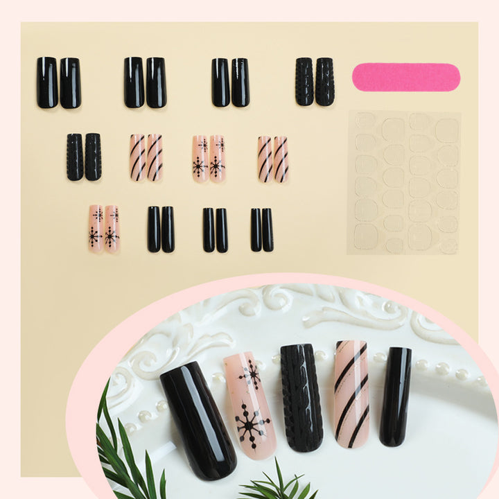 Elegantes Kunstnagel-Designset Karnz