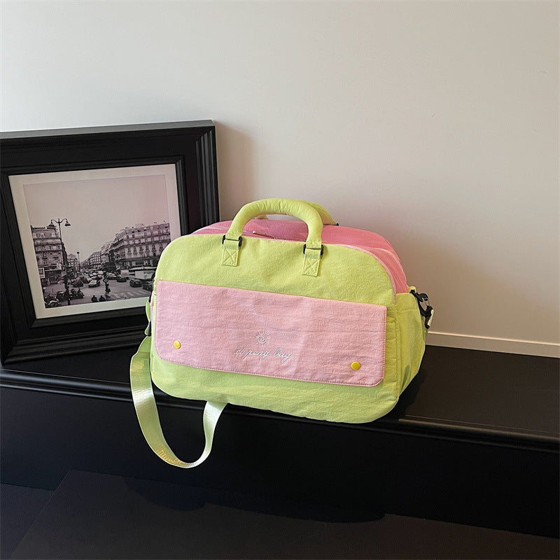 Vielseitige Reisetasche mit zwei Fächern