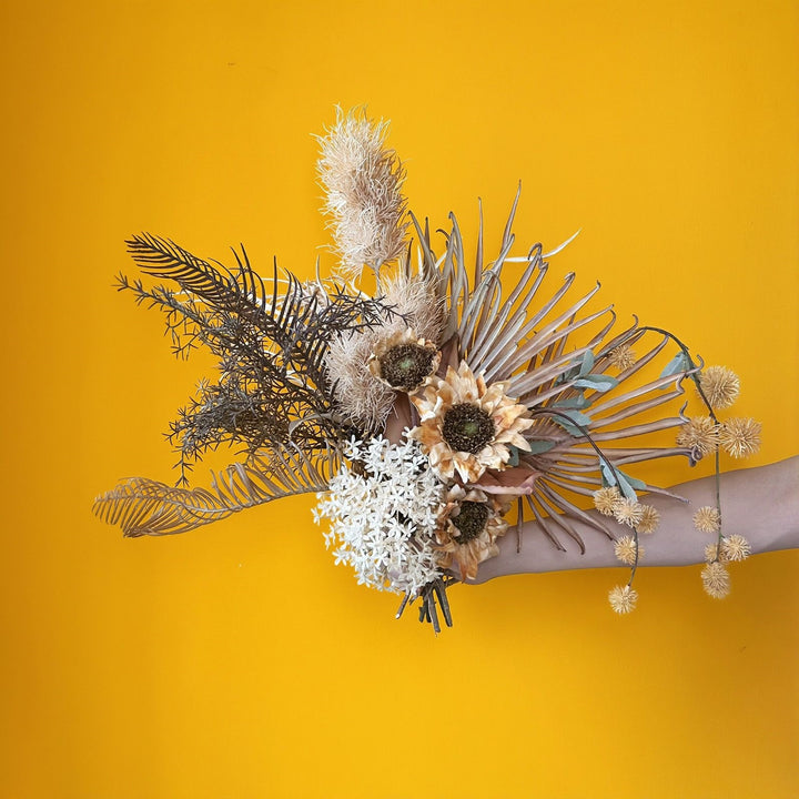 Getrockene Blumenstrauß Arrangement