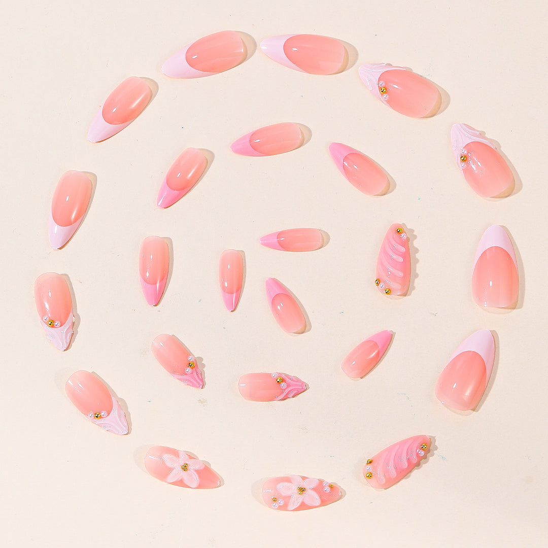 Elegante florale 3D Nagelkunstverlängerungen Karnz