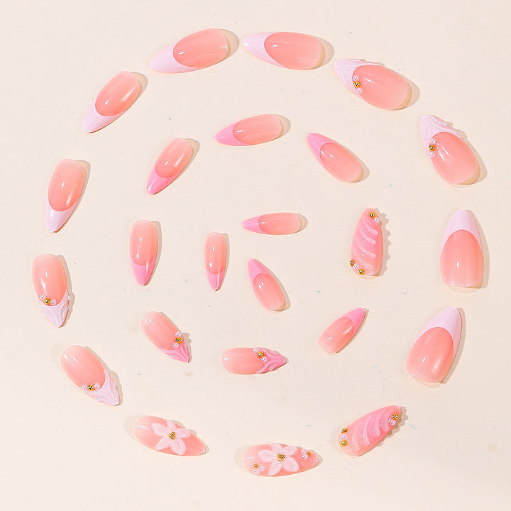 Elegante florale 3D Nagelkunstverlängerungen Karnz