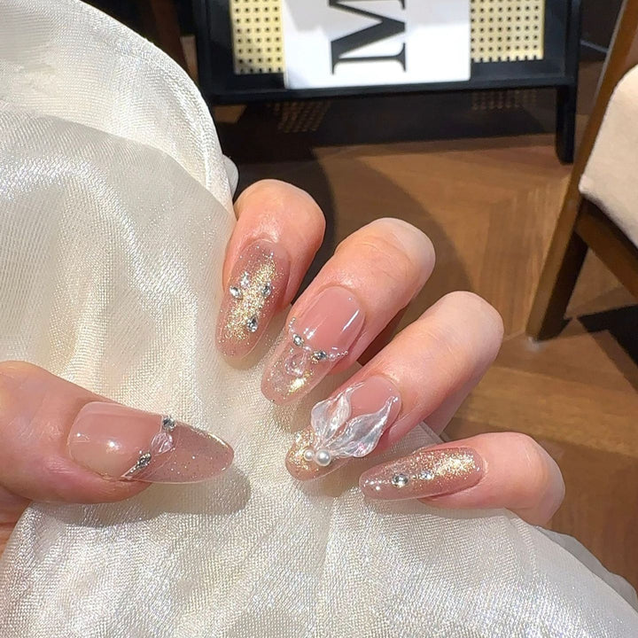 Elegante mit Strass veredelte Press-On Nägel Karnz