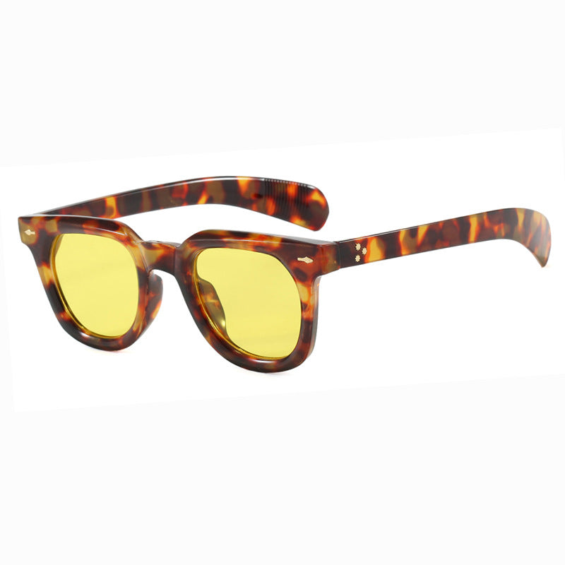 Damen modische Sonnenbrille im trendigen Design mit elegantem Rahmen Karnz