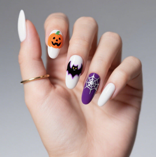 Künstlerische Halloween Themen Nagelkunst Karnz