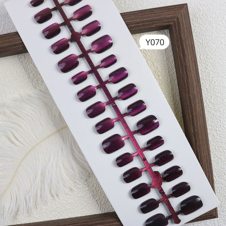 Schimmerndes Glossy Press-On Nagelset