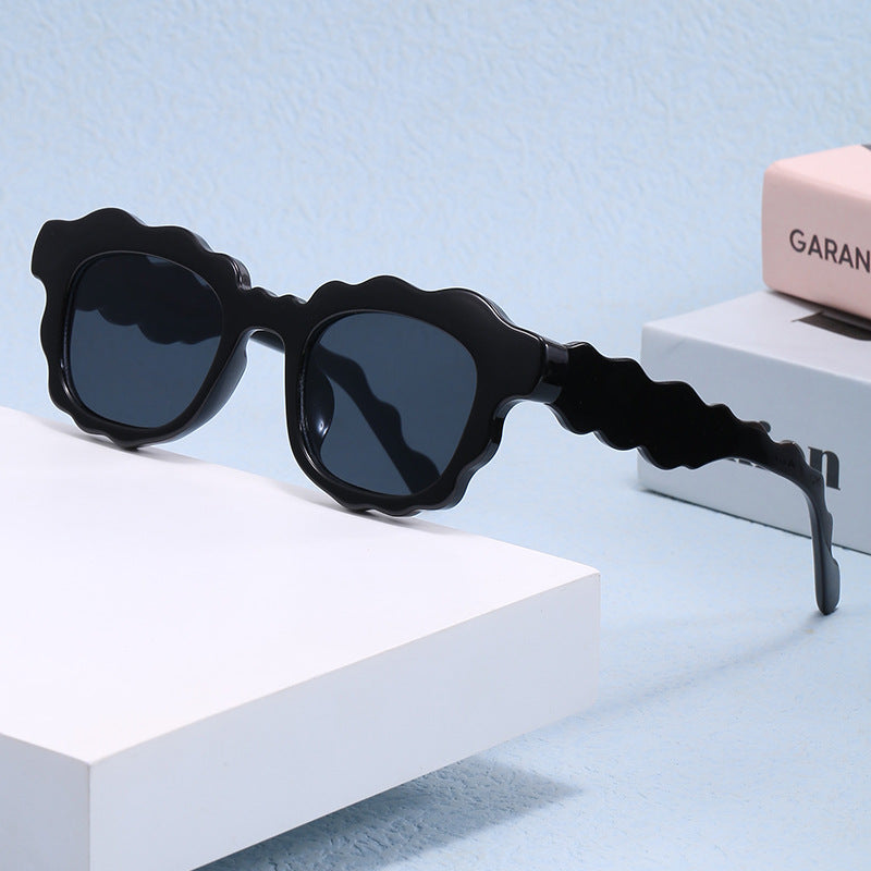Damen Fashion-Sonnenbrille im Trenddesign Karnz