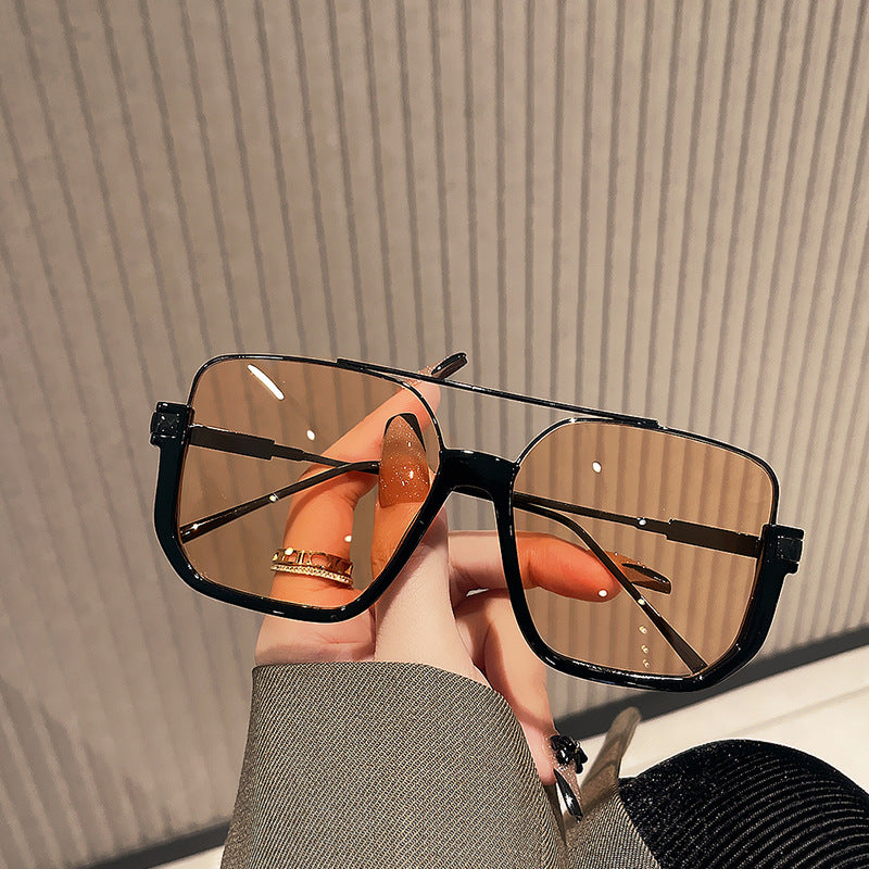 Damen oversized Sonnenbrille mit trendigem quadratischen Rahmen und schützendem UV-Filter Karnz