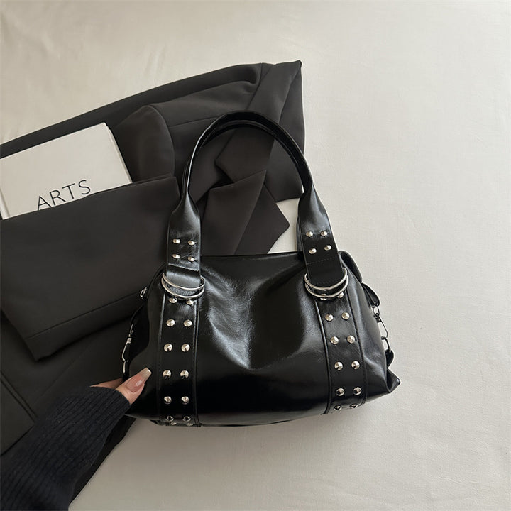 Nieten Strukturierte Handtasche