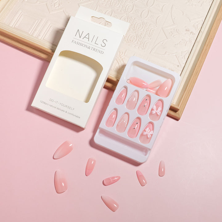 DIY natürliche aussehende Press-On Nägel Karnz