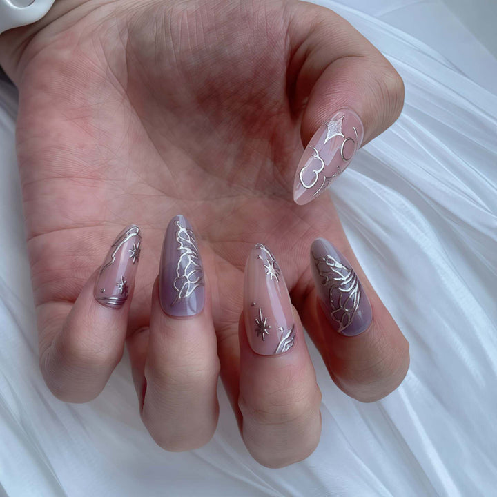 Dekorative von der Galaxie inspirierte Press-On-Nagelkunst Karnz