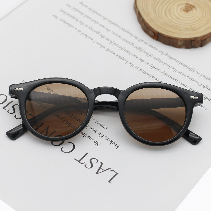 Damen Runde Sonnenbrille mit elegantem Design Karnz