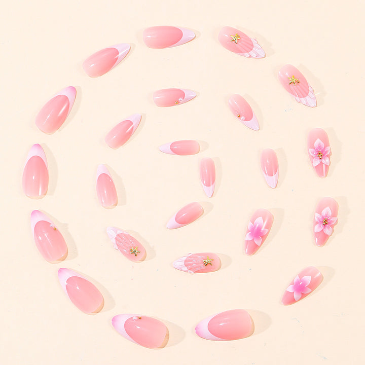 Florale Akzent Nagelkunst Karnz