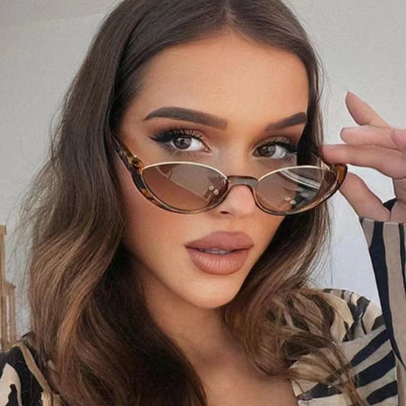 Damen Cat-Eye Sonnenbrille mit dezentem Rahmen und polarisierten Gläsern Karnz