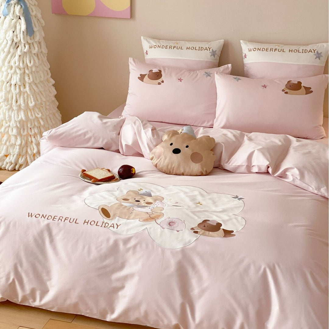 Kinder-Bettwäsche-Set mit applizierten Bärenmotiven und dekorativem Kissen