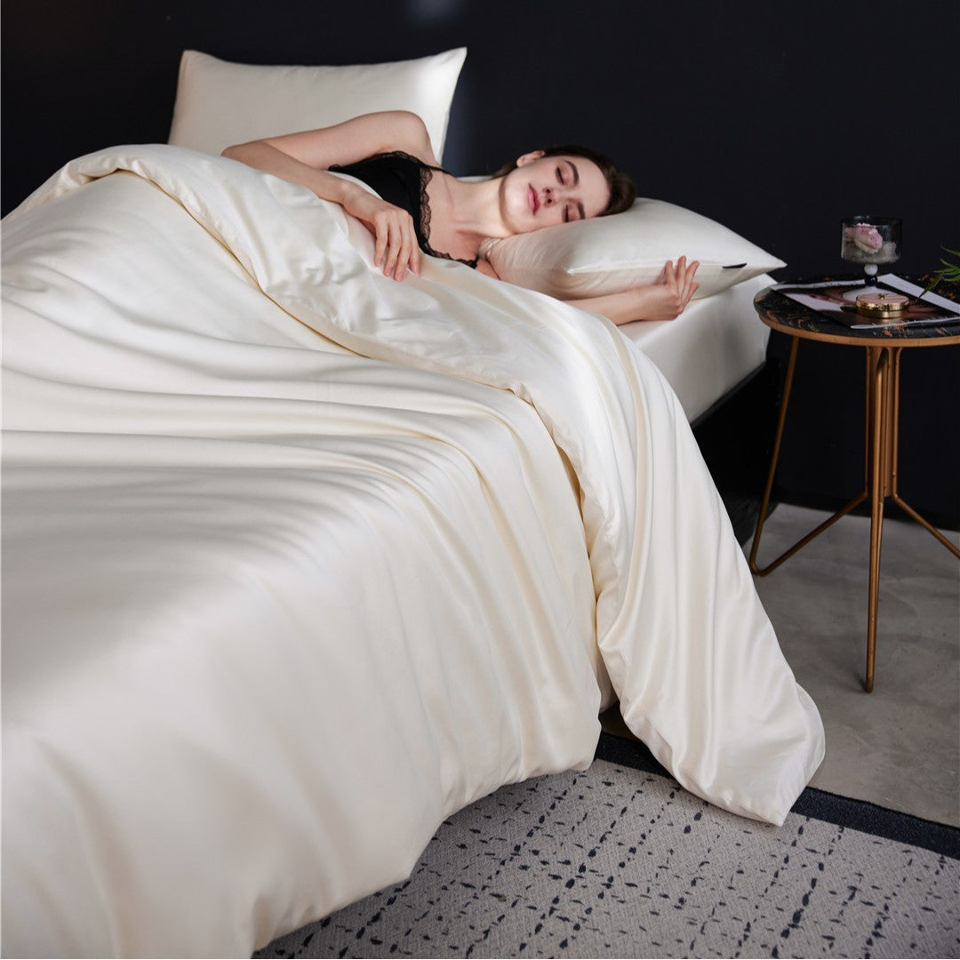 Seiden-Effekt Satin Bettwäsche Set mit kühlendem atmungsaktivem Finish & Kissenbezügen