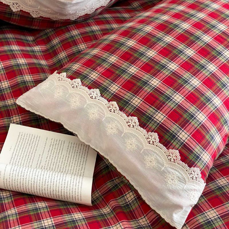 Wendebettwäsche-Garnitur aus Baumwollperkal mit kariertem Vichy-Muster und einfarbiger Rückseite