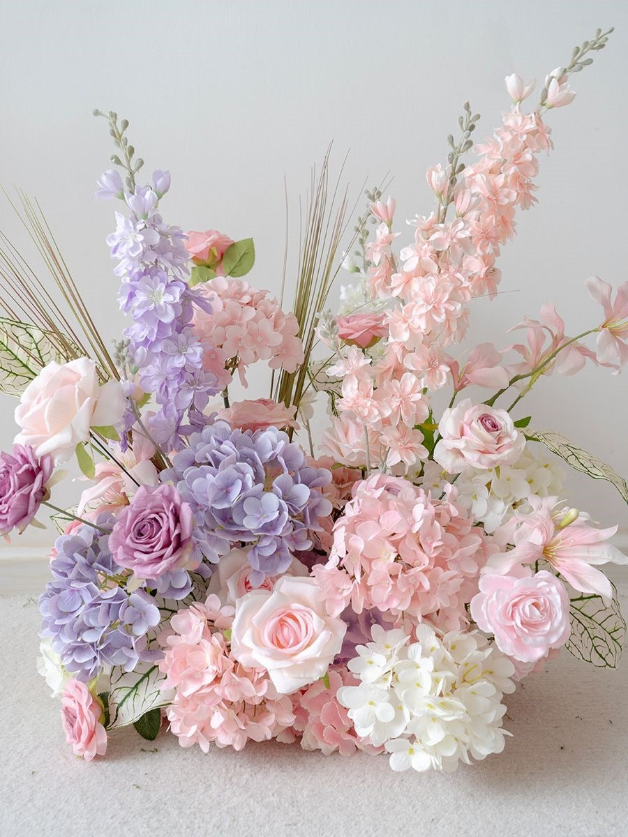 Luxuriöse Kunstblumenarrangement