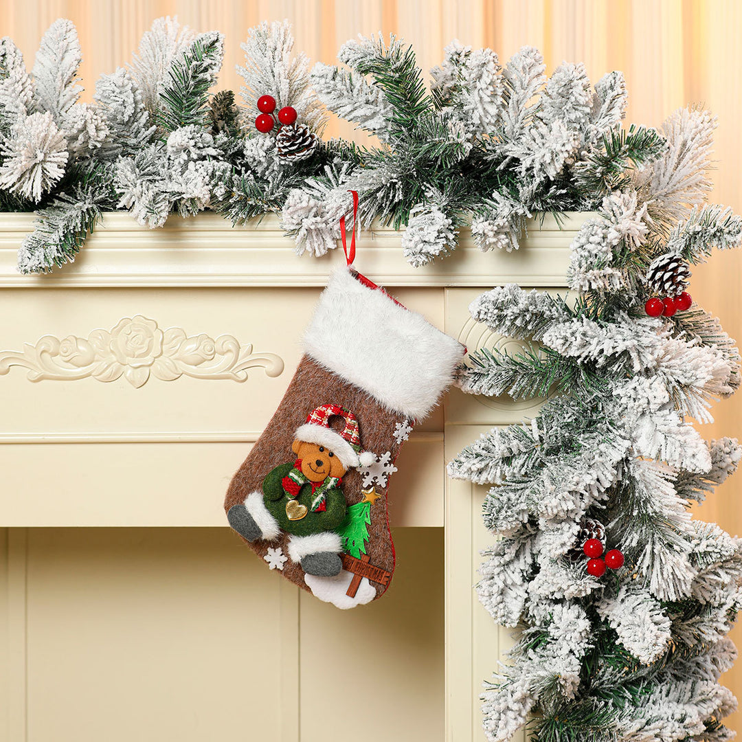 Weihnachtsstrumpf mit festlichem Motiv Karnz