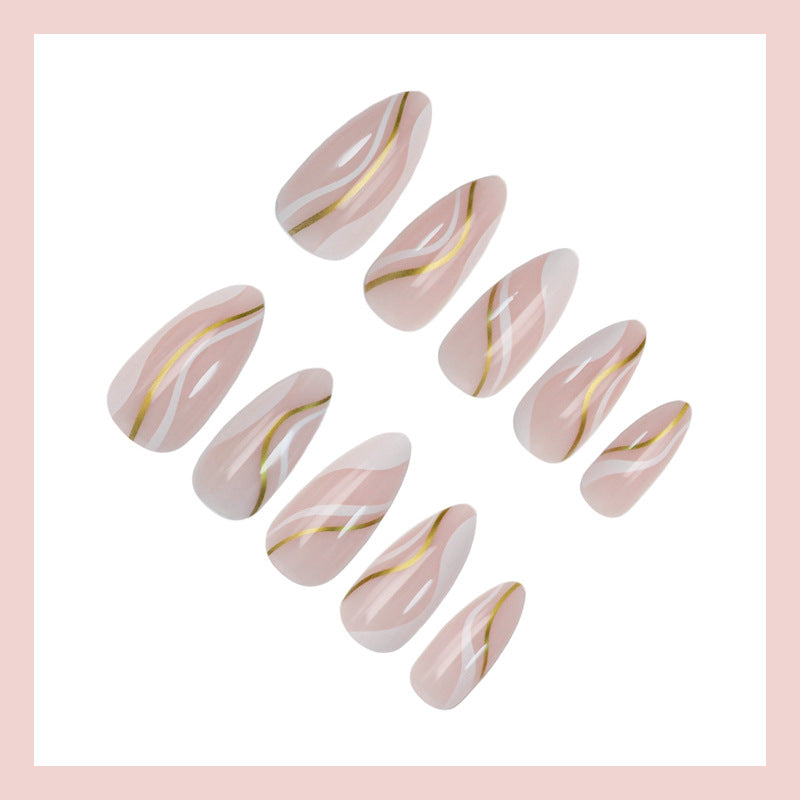 Kunstnagelset mit elegantem Schwung-Design Karnz
