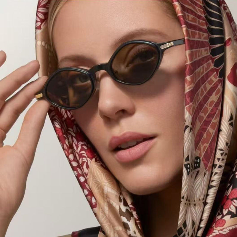 Damen modische Sonnenbrille mit einzigartigem Design und hochwertigem Metallrahmen Karnz