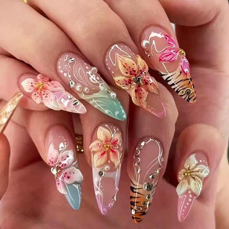 Premium Dekorative Press-On Nagelset Karnz