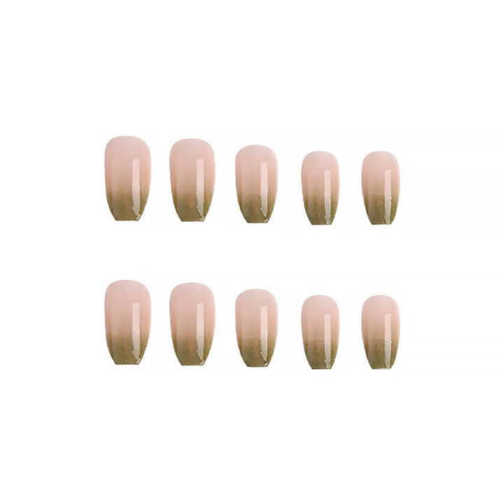 Kunstvolle Nagelspitzen mit Ombre-Effekt Karnz
