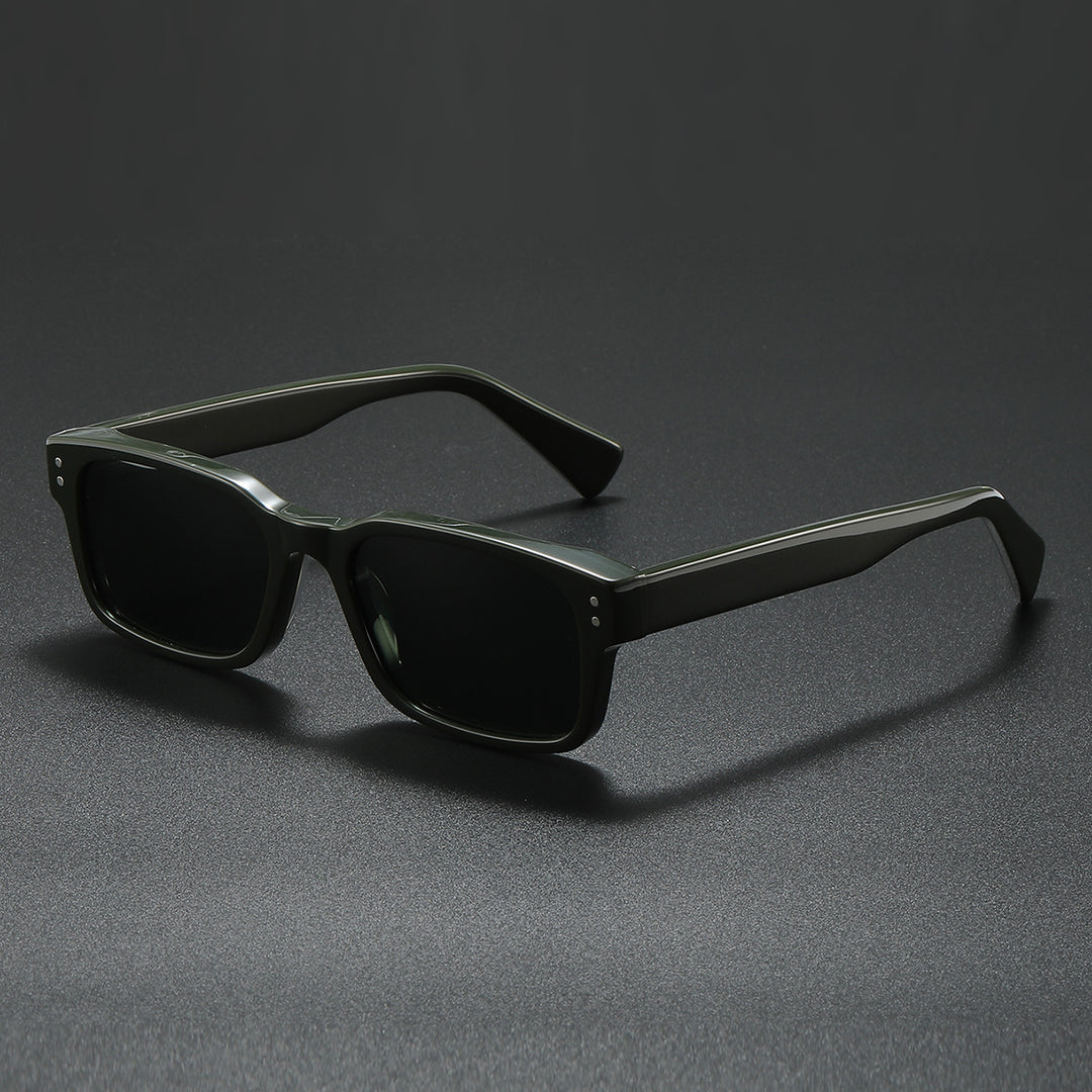 Damen Sonnenbrille im modernen, minimalistischen Design Karnz
