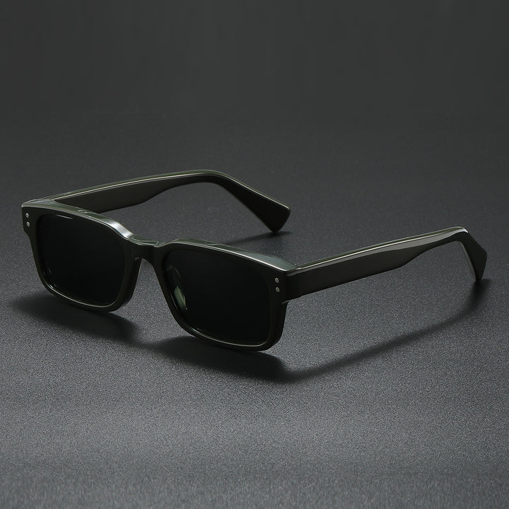 Damen Sonnenbrille im modernen, minimalistischen Design Karnz