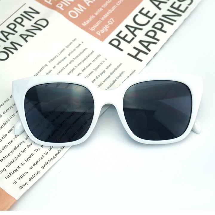 Damen Modische oversized Sonnenbrille mit markantem Rahmen Karnz
