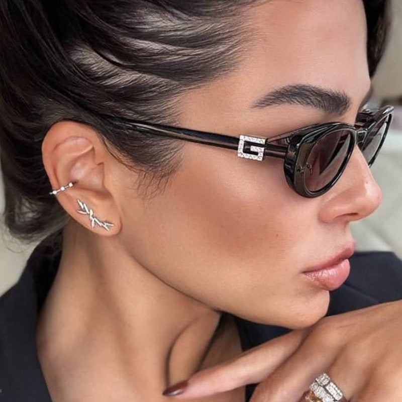 Damen Cat-Eye Sonnenbrille mit stilvollem Rahmen und luxuriösen Akzenten Karnz