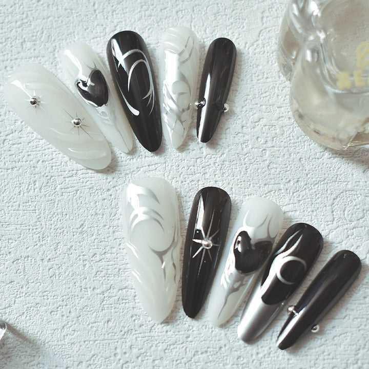 Künstlerische Stiletto-Nagelverlängerungen Karnz