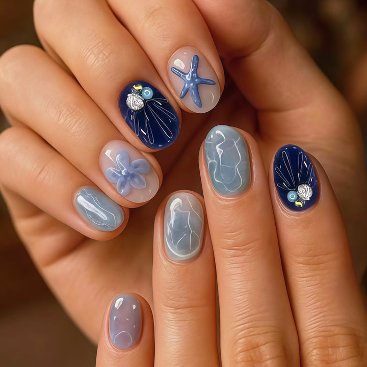 Ozean-inspiirertes künstlerisches Press-On-Nageldesign Karnz